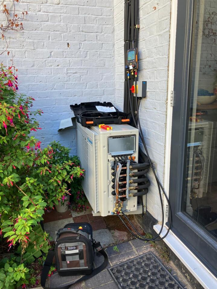 Air Conditioning Maintenance